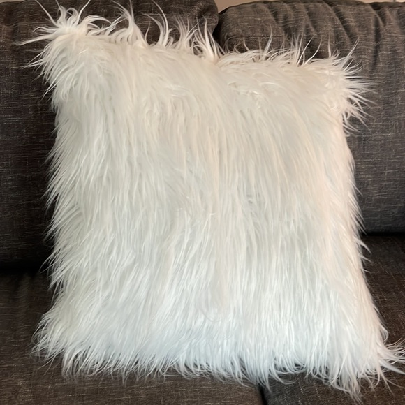NEW Phantoscope Faux Fur Pillow Case - Picture 5 of 6